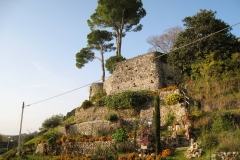 Collina vecchie mura